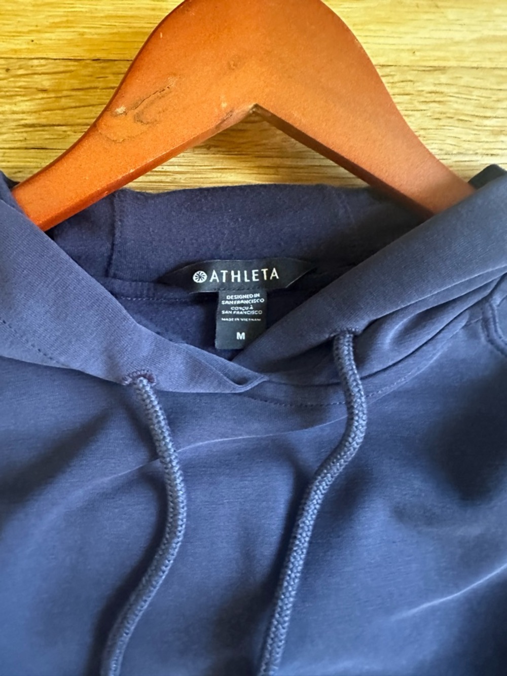 🌊🧜‍♀️ Athleta Seasoft Bubble Hem Hoodie and tote!
